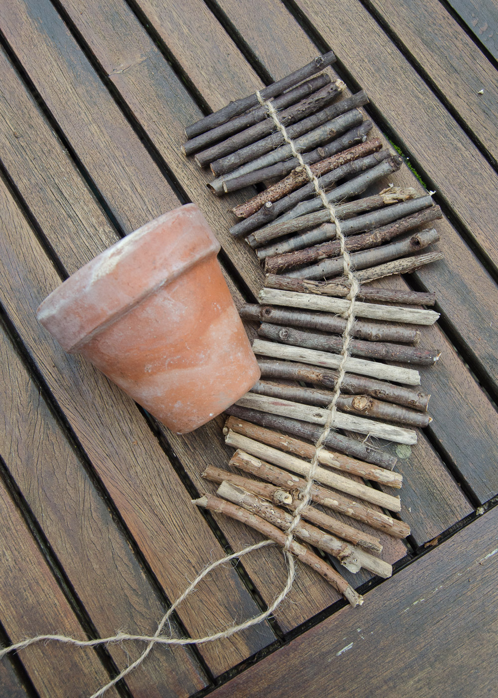 How to make twigwrapped flower pots Growing Family