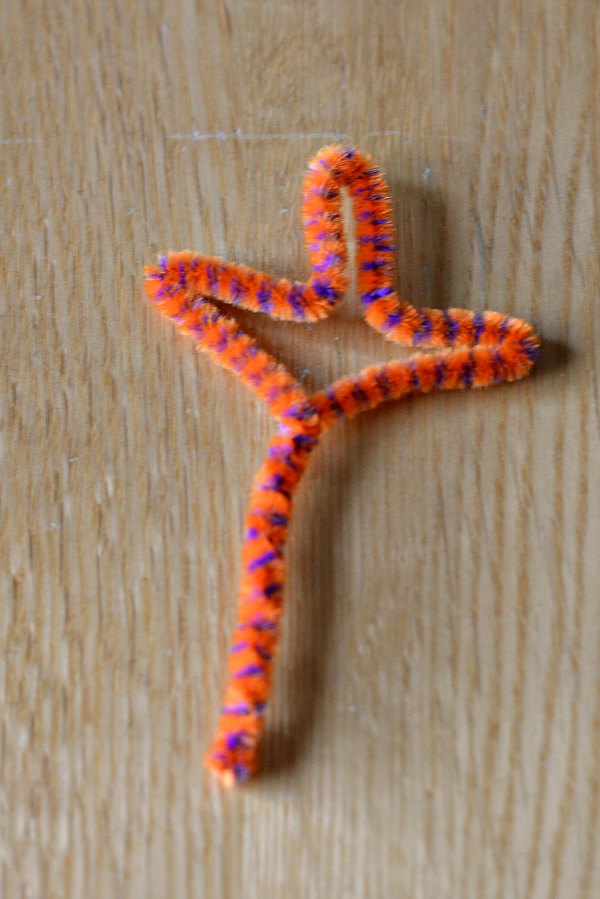 Turkey Pom Pom Thanksgiving Craft