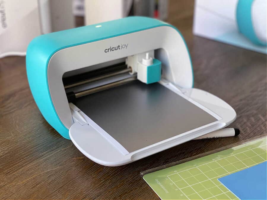 5 Reasons a Cricut Joy is Worth It (Even if You Already own a Cricut!)