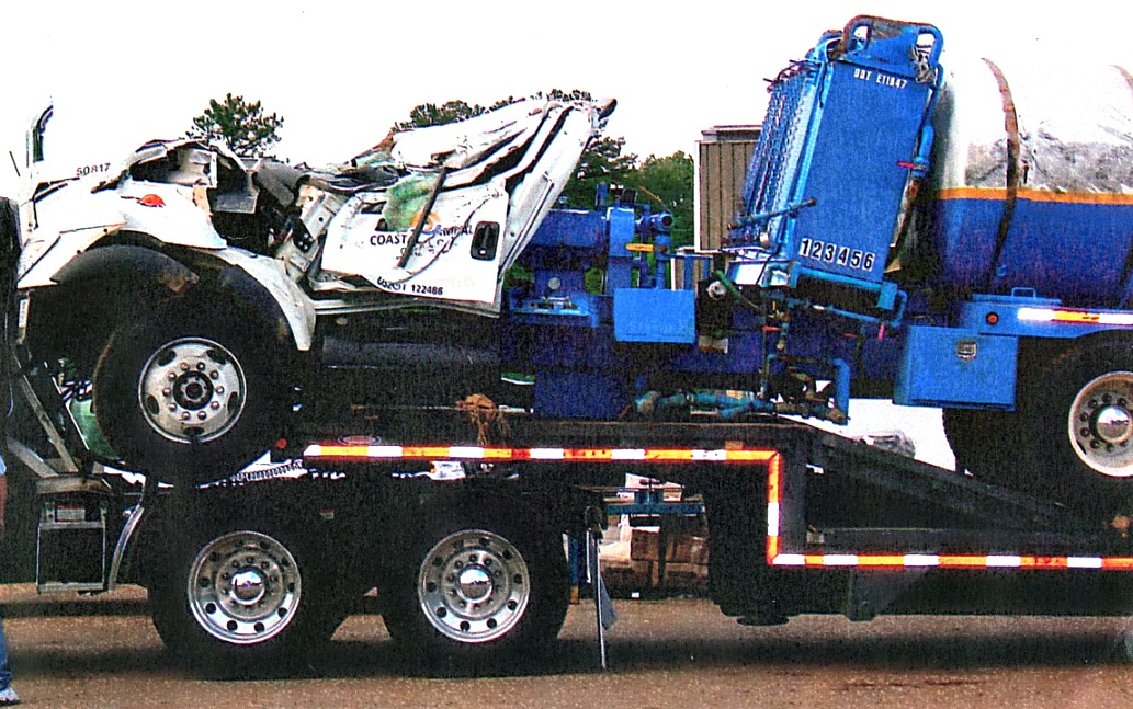 semi truck wreck lawyer doug grubbs Grubbs Law Firm