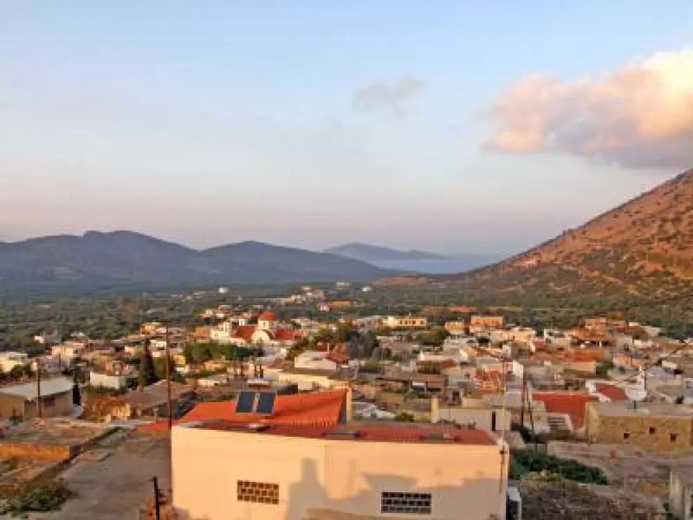 Seaview building plot, 550 m2, in Kavousi, Crete Villas And