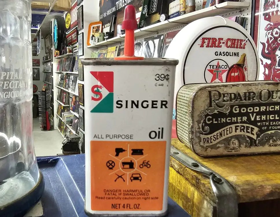 Singer All Purpose Oil Can Early 1960s 4 Oz. Can