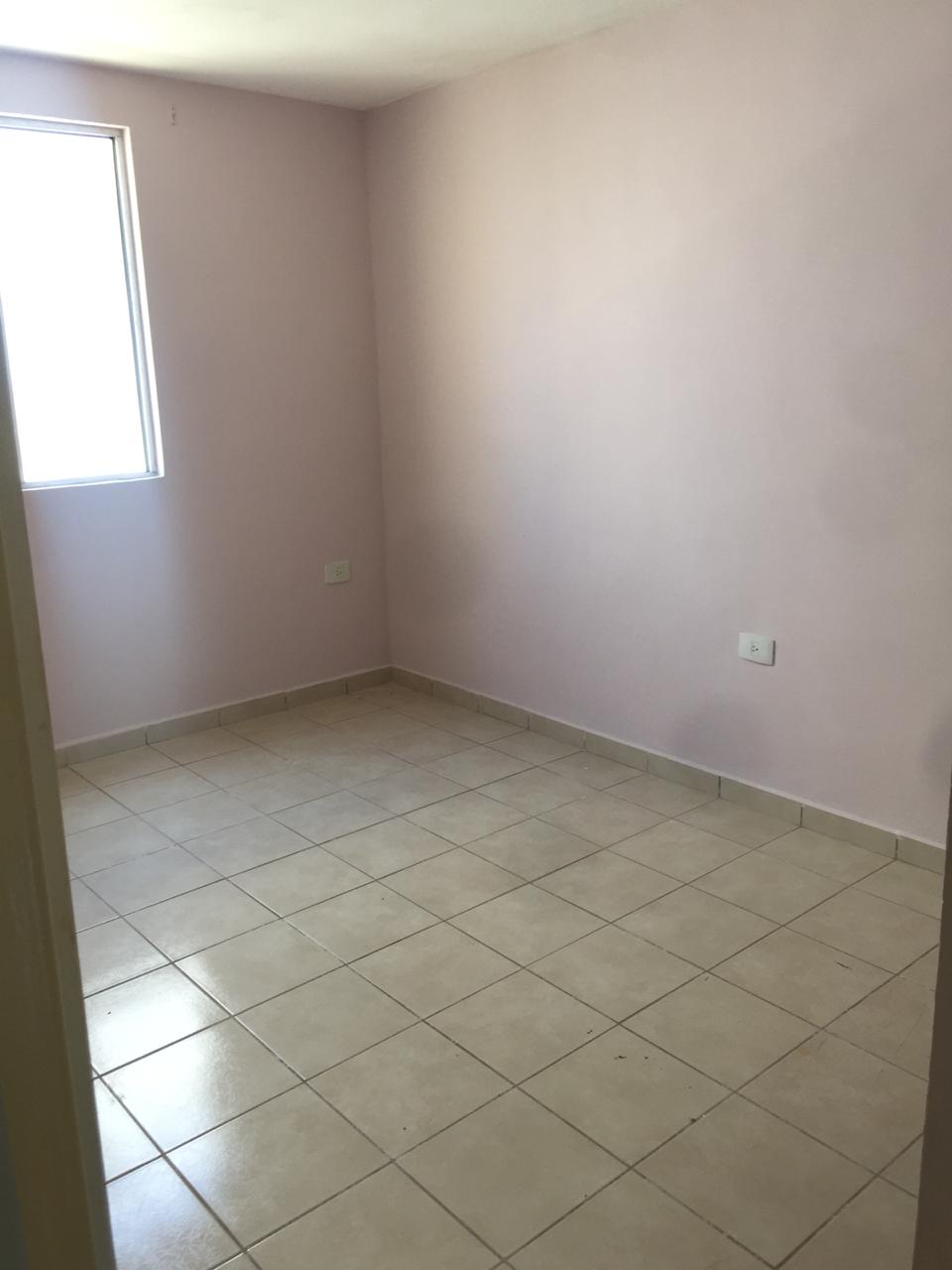 Casa en venta en Montemorelos, Col. Alondras.