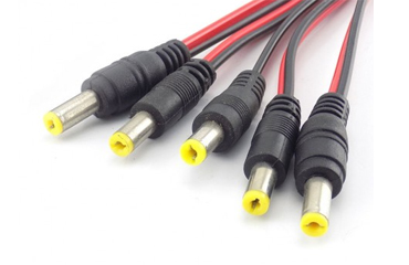 Pigtail male power connector