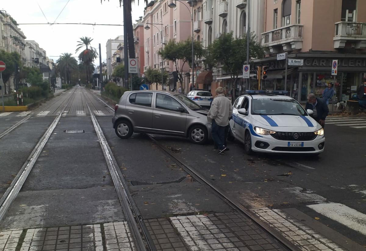 Quattro incidenti a Messina lungo la tangenziale e in viale San Martino