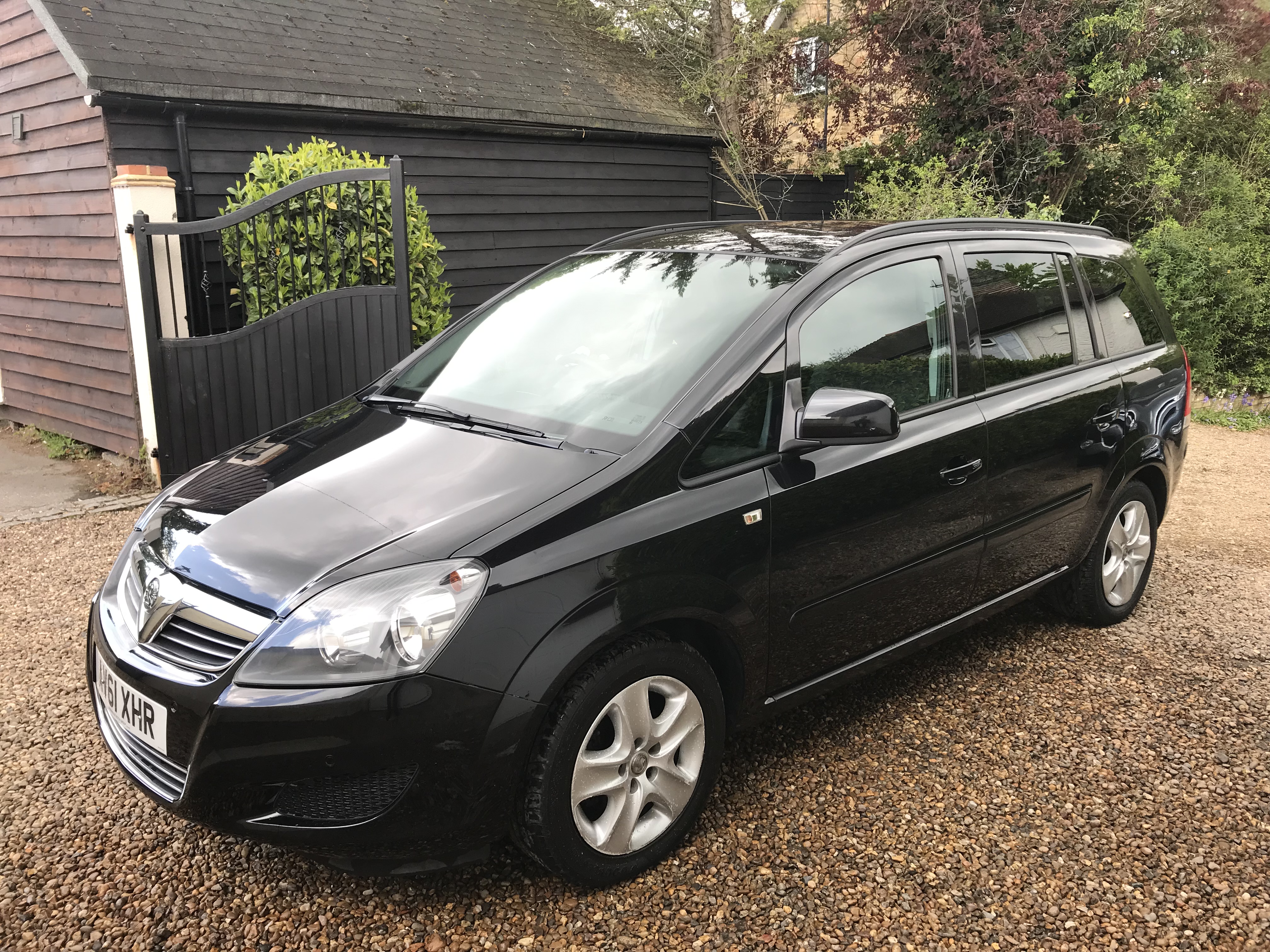 Vauxhall Zafira 1.6 Exclusiv 1.6 PETROL GS Manual engine operation