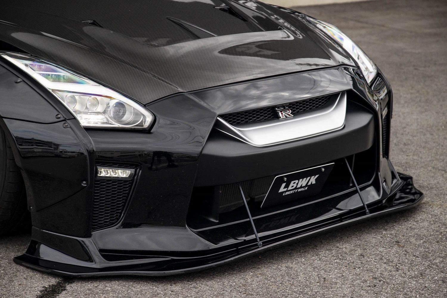 Liberty Walk LBWORKS Type1.5 Front Bumper for R35 Nissan GTR GTRR Nissan GTR Tuning