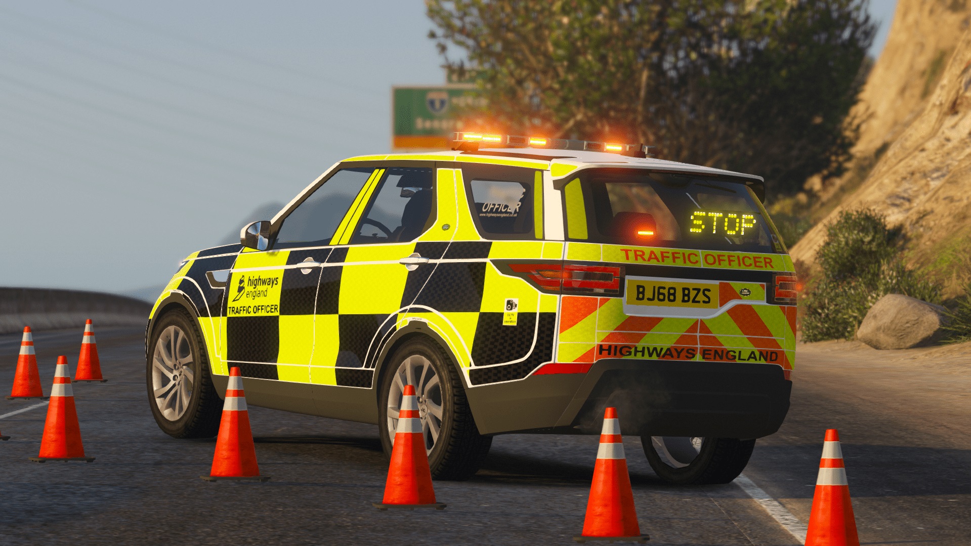 Highways England Traffic Officer Vehicle 2018 Landrover Discovery 5