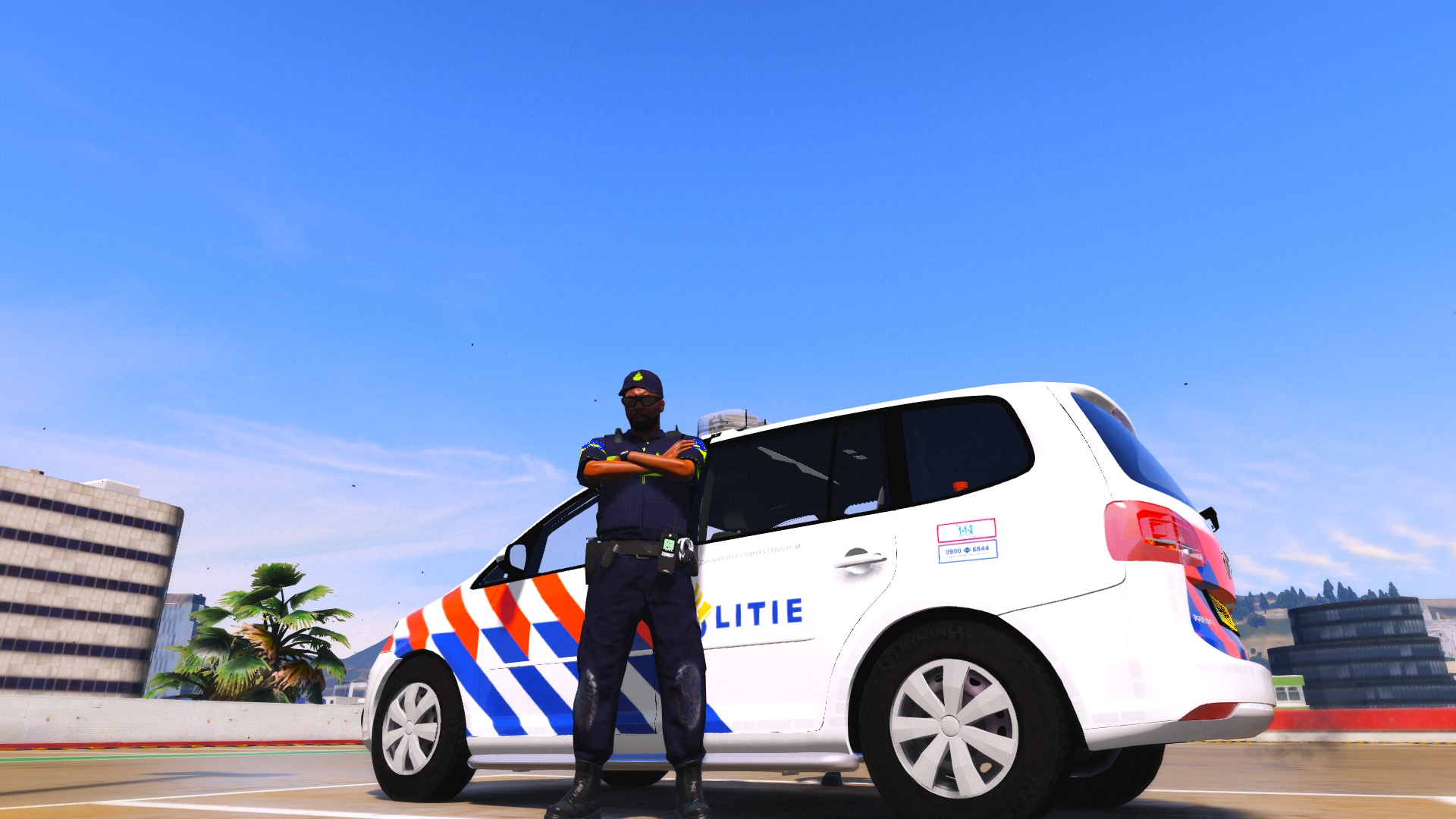 Dutch Emergency Uniforms 7.4