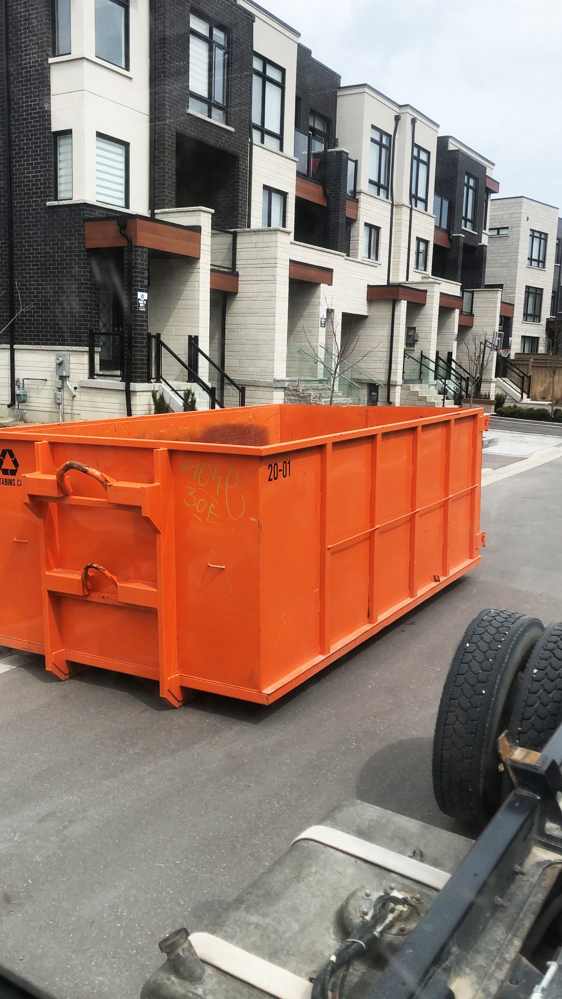 Bins from 4 yard to 20 yard size Ren small, medium and large bins