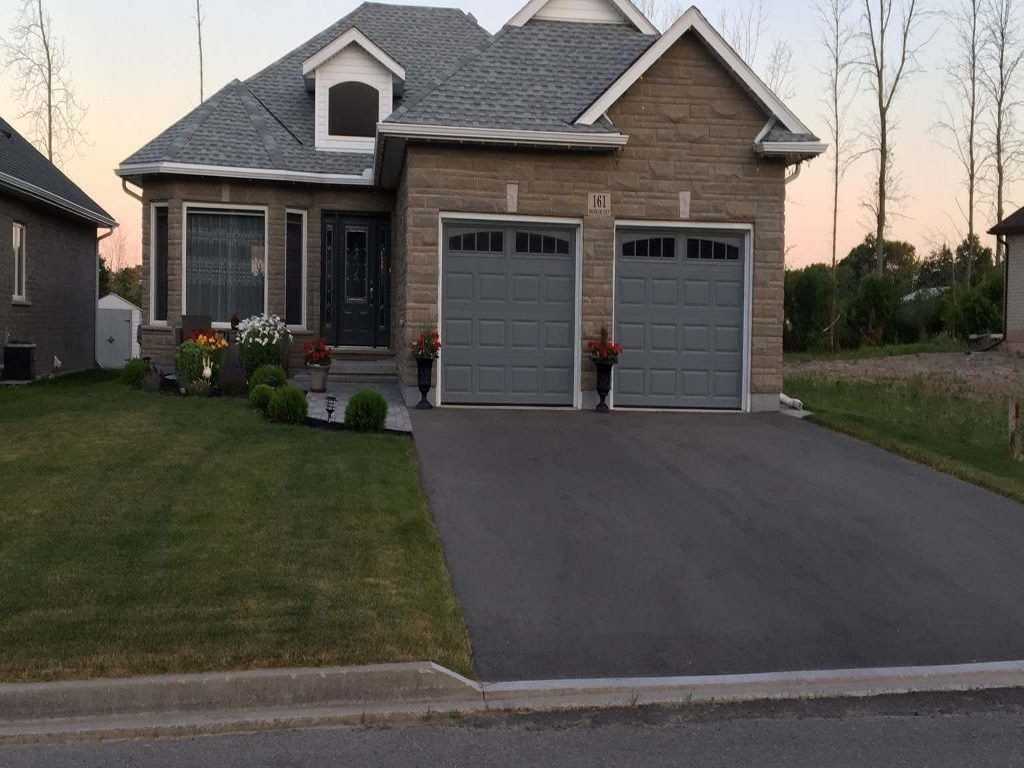 New bungalows in Crystal Beach, Ontario