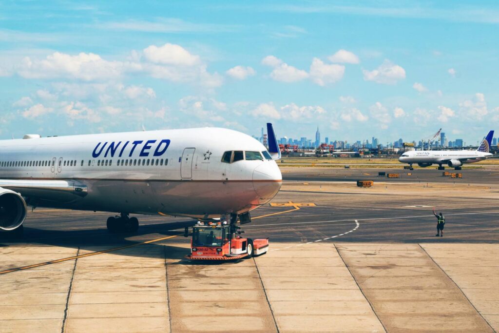 JFK / EWR Airport Pickups A Comprehensive Guide For The Traveler GTC