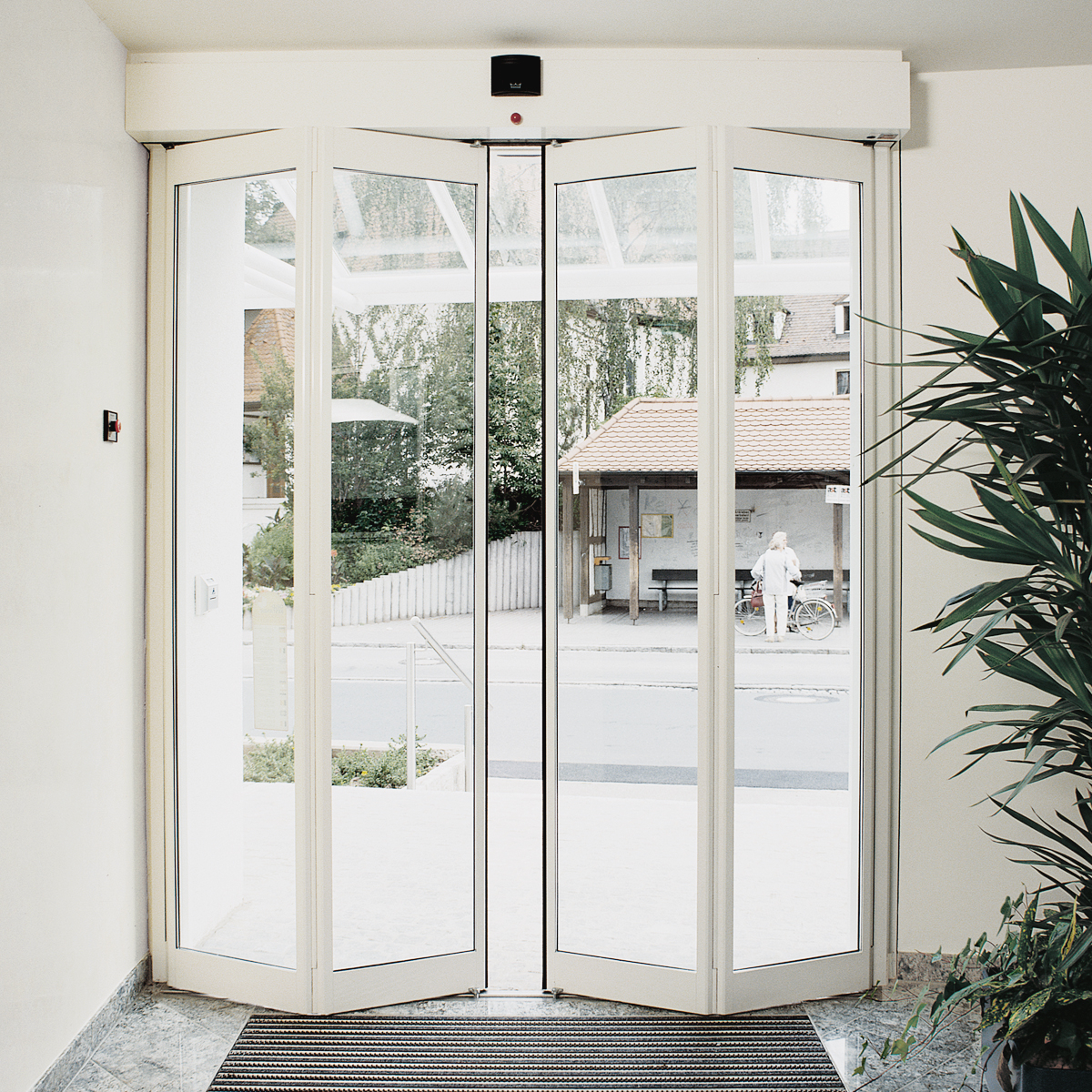 Automatic BiFold Doors in Worthing, Brighton, Sussex, Portsmouth