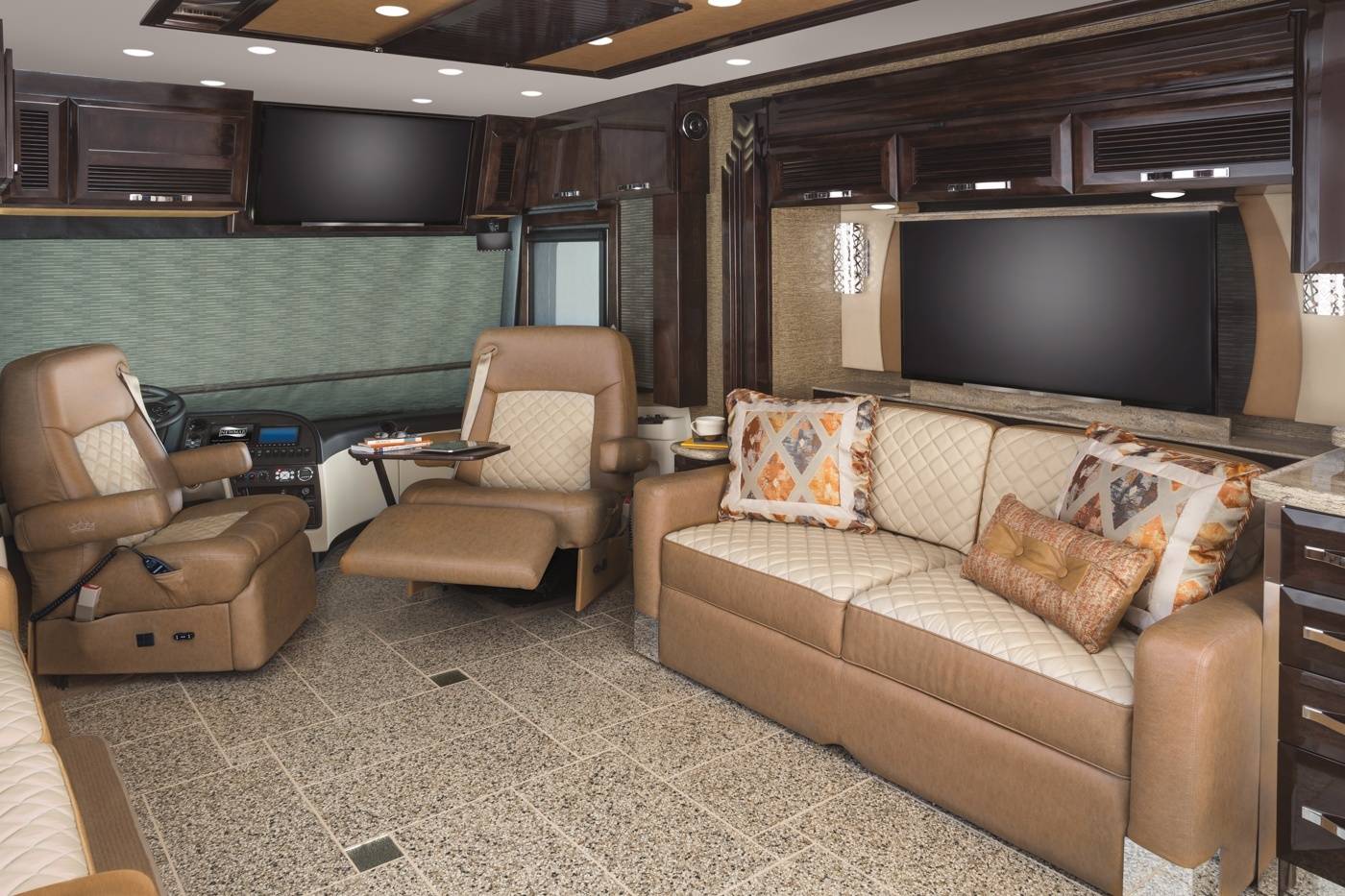 Mesmerizing King Aire Motorcoach by Newmar GTspirit