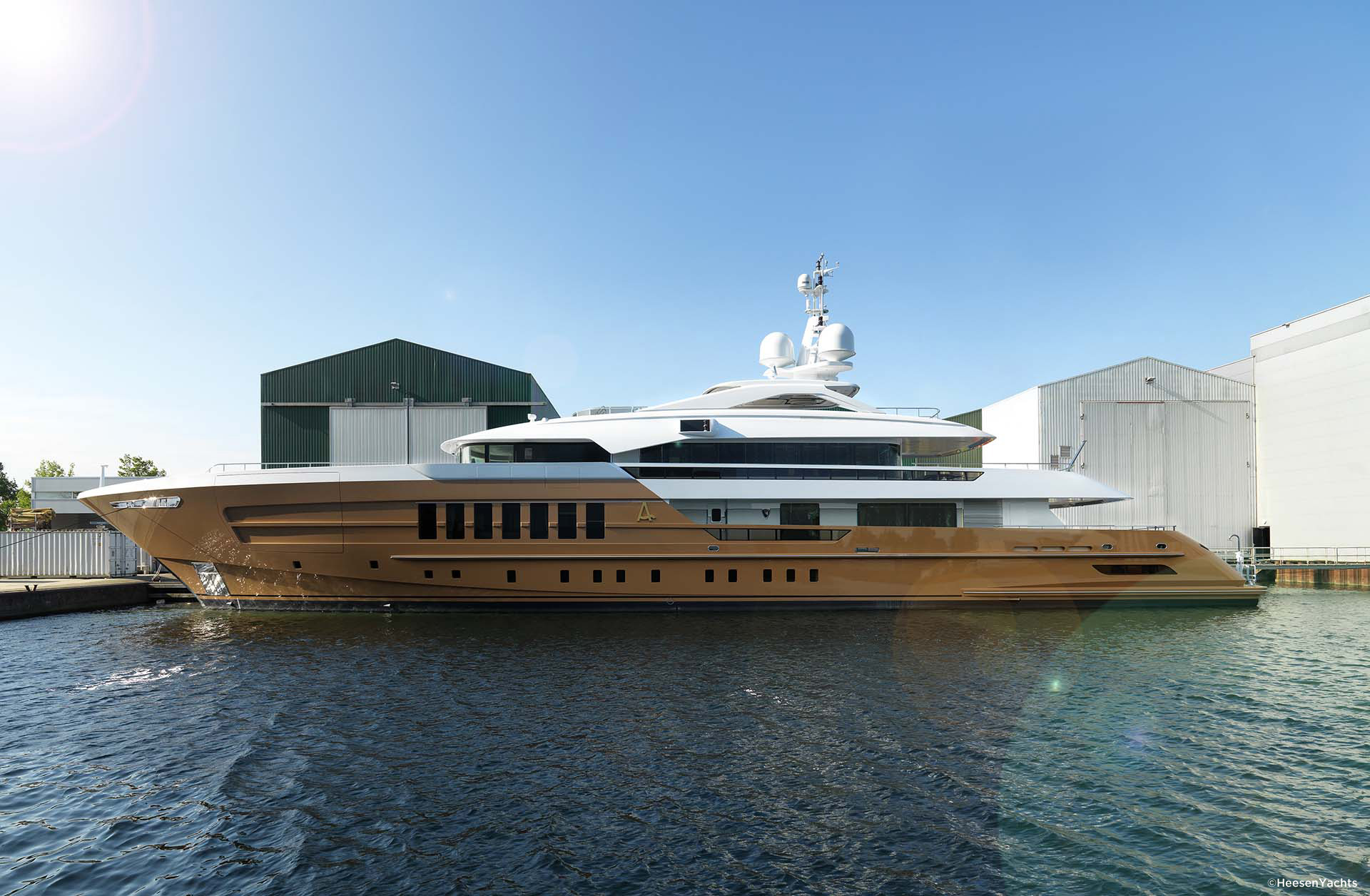 Superyacht Sunday Heesen Yachts Azamanta with Shark Tooth Design