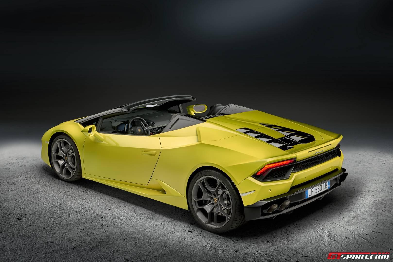 Official 2017 Huracan RWD Spyder GTspirit