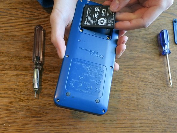 Разборка TI-84 Plus CE - HD01