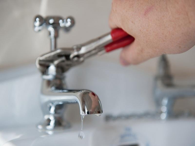 How To Fix Dripping Tap In Bathroom
