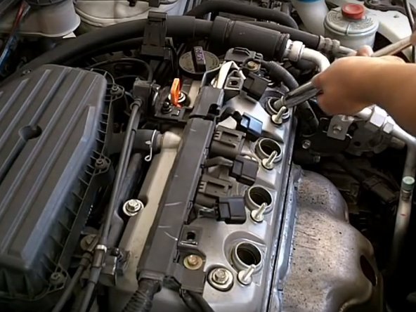 2001-2005 Honda Civic Spark Plug Replacement (2001, 2002, 2003, 2004, 2005) - Ifixit Repair Guide