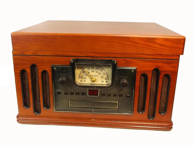 Crosley CR704 iFixit