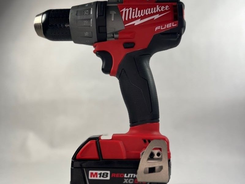 Milwaukee 2704-20 Repair Help: Learn How to Fix It Yourself.