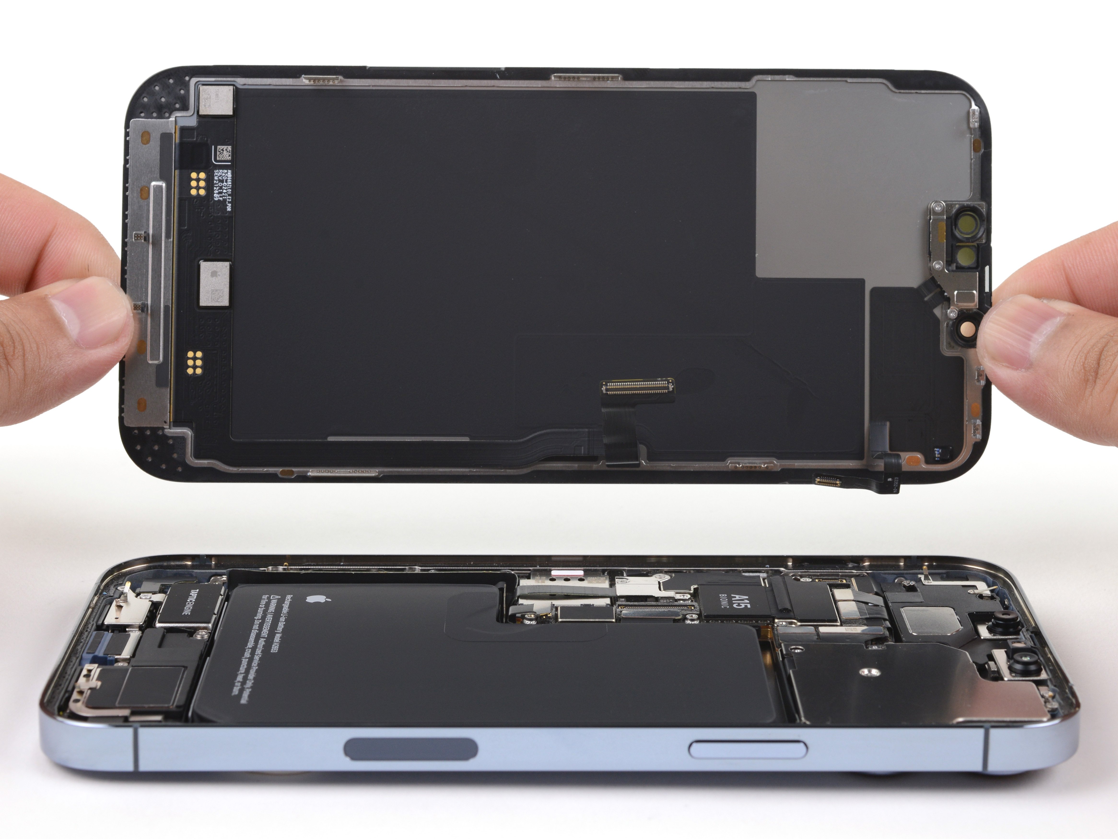 iPhone 13 screen replacement