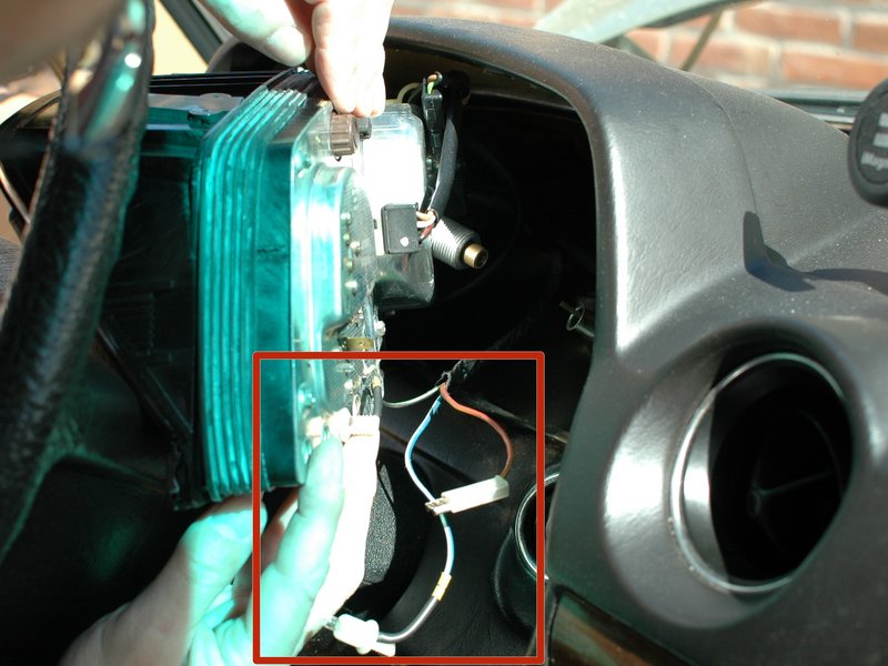 w123 glow plug light in wrong spot? PeachParts MercedesBenz Forum