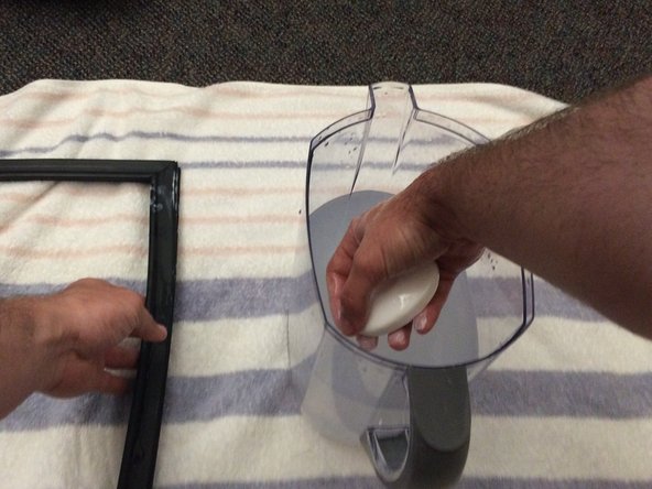 Réparer un joint de porte de réfrigérateur (frigo) - Tutoriel de réparation  iFixit