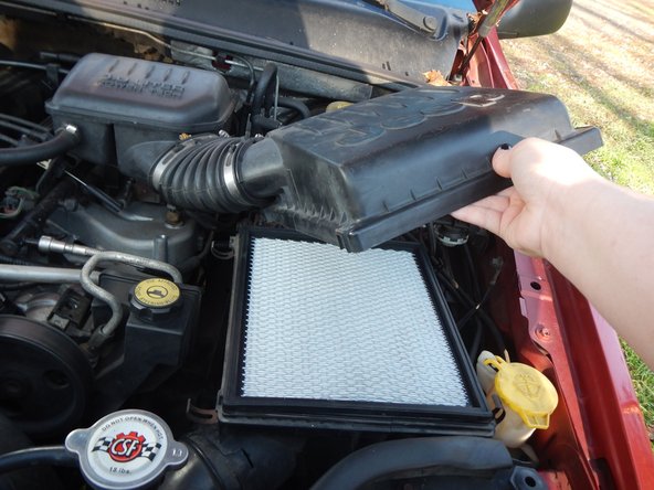 Замена воздушного фильтра на Jeep Grand Cherokee 1999-2004 гг. - HD01