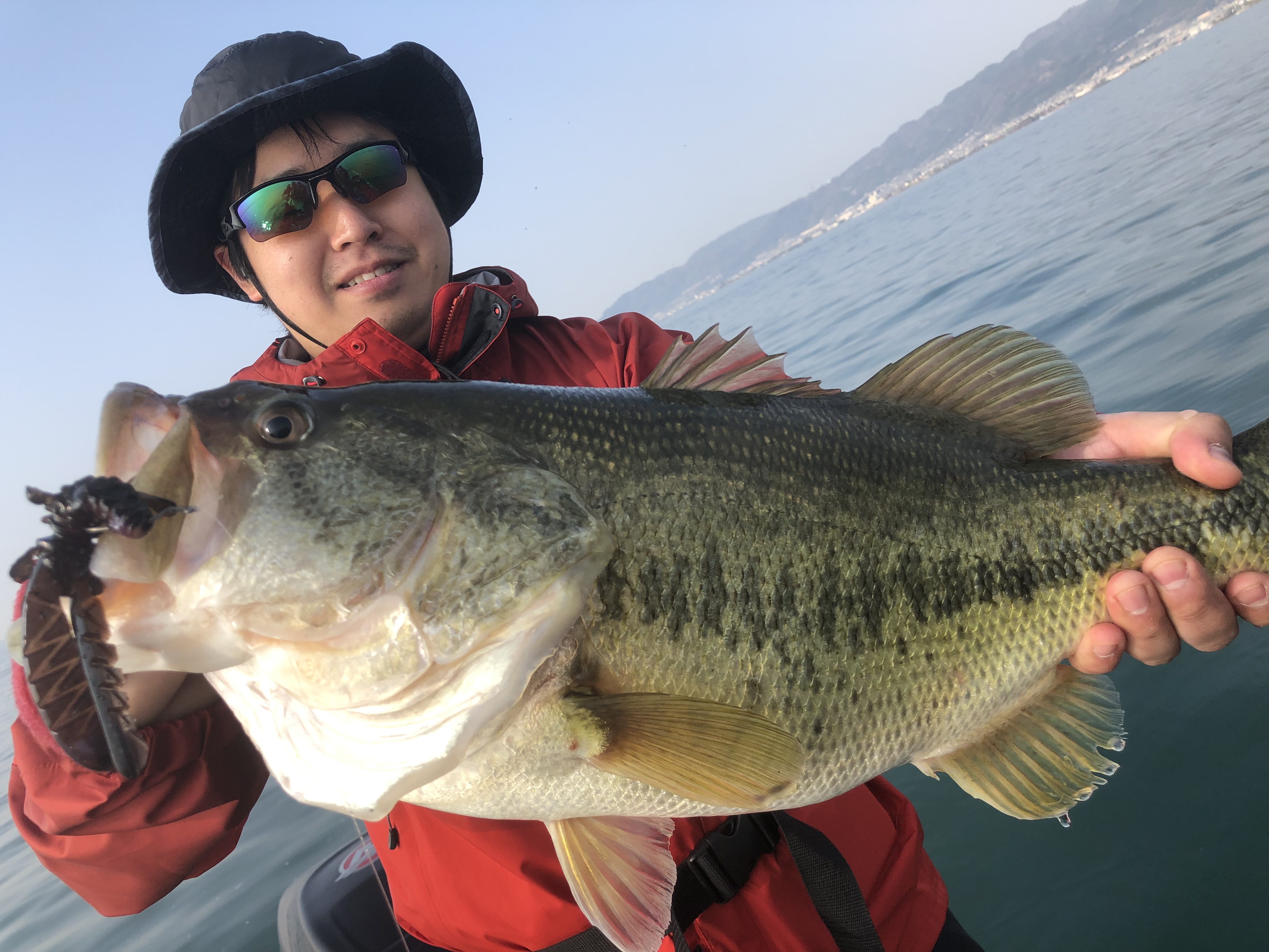 引き続き荒れ模様 琵琶湖のバス釣りガイド Guide Service YOSHIDA バスフィッシングガイド
