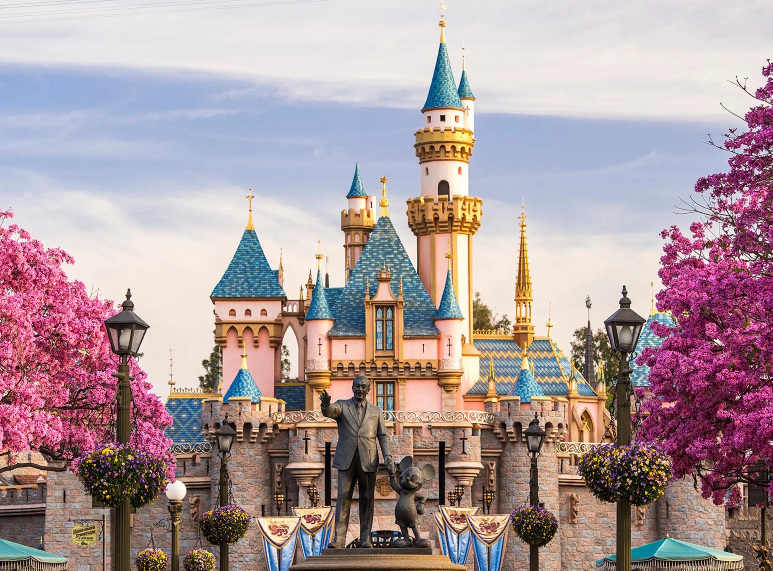 How Much Is It To Rent Disneyland For A Day? GuideCrest