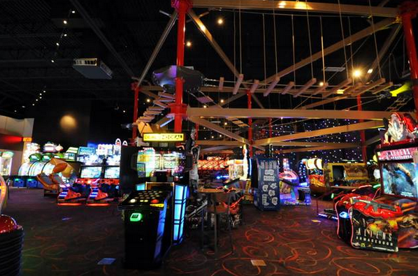 Plano's new bowling alley includes restaurant, rock climbing, and ropes