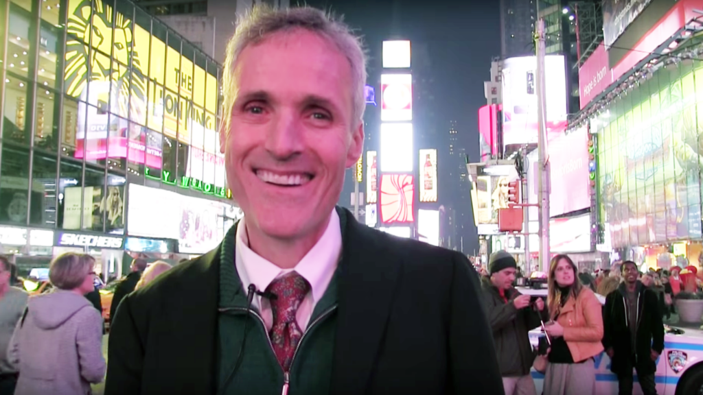 Rick Hamlin Sings 'Silver Bells' Guideposts