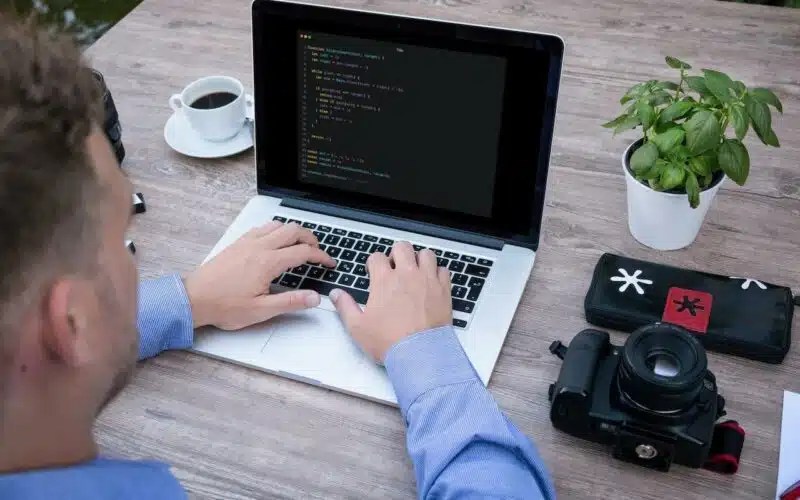 4 Fixes for "ReferenceError Variable Is Not Defined" in JavaScript