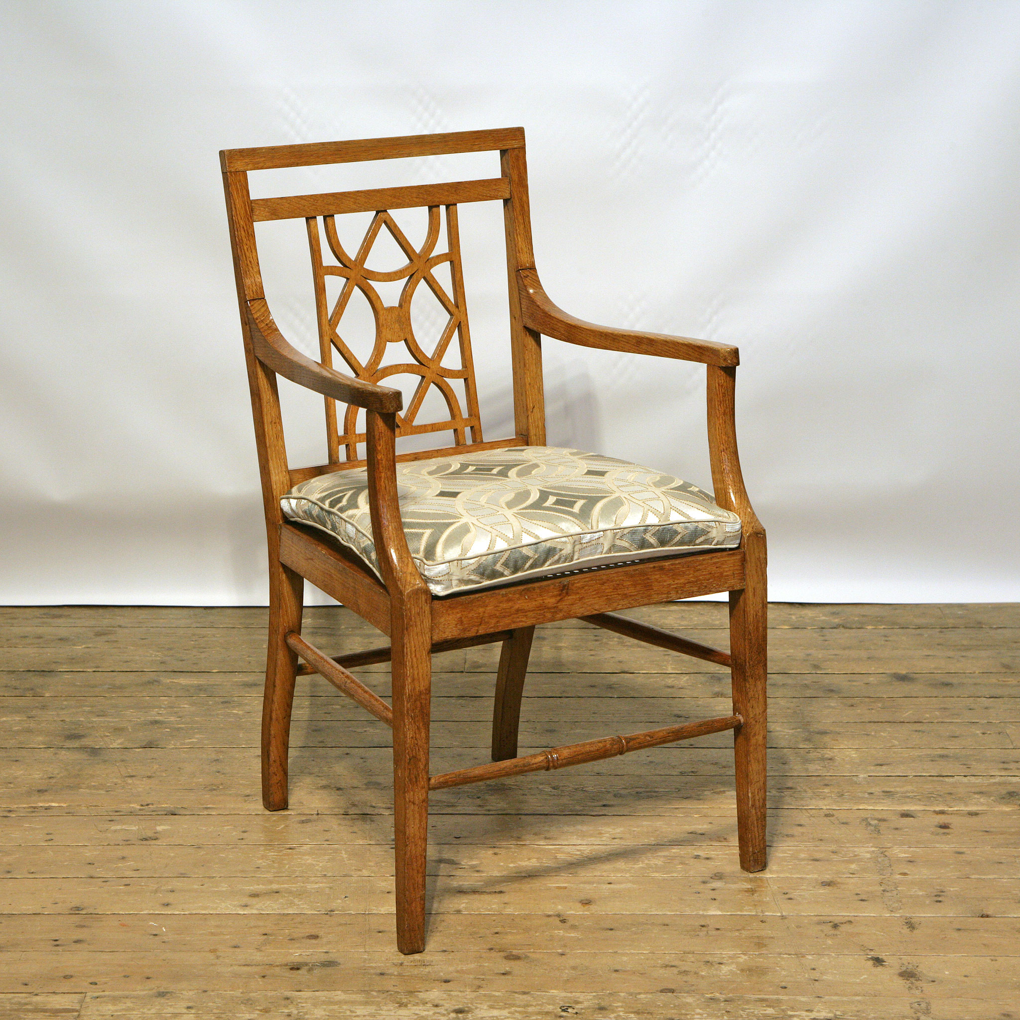 Aesthetic Movement Chair in Oak Glasgow Guild Antiques And Restoration
