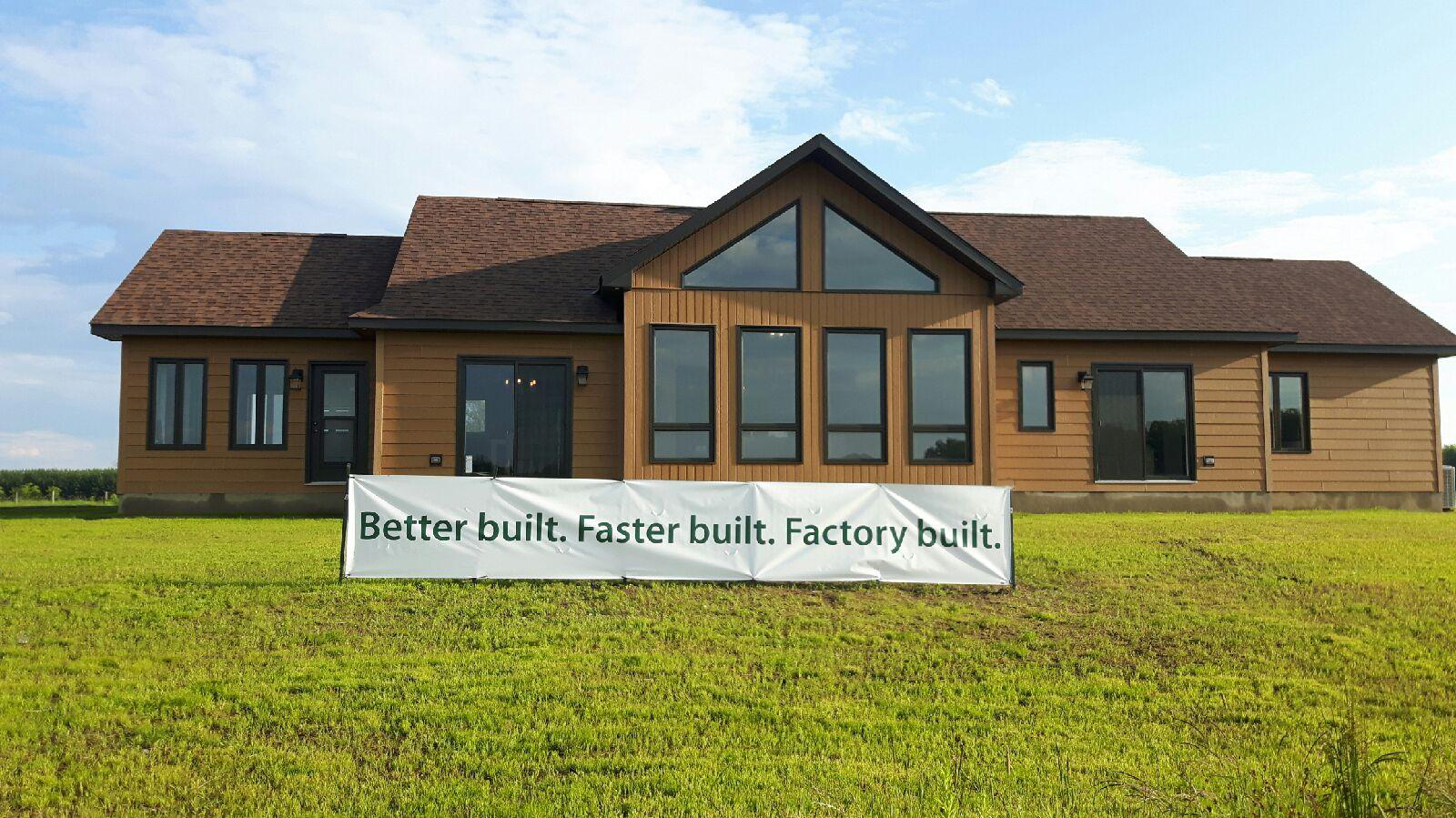 Arnprior (Renfrew) GuildcrestGuildcrest