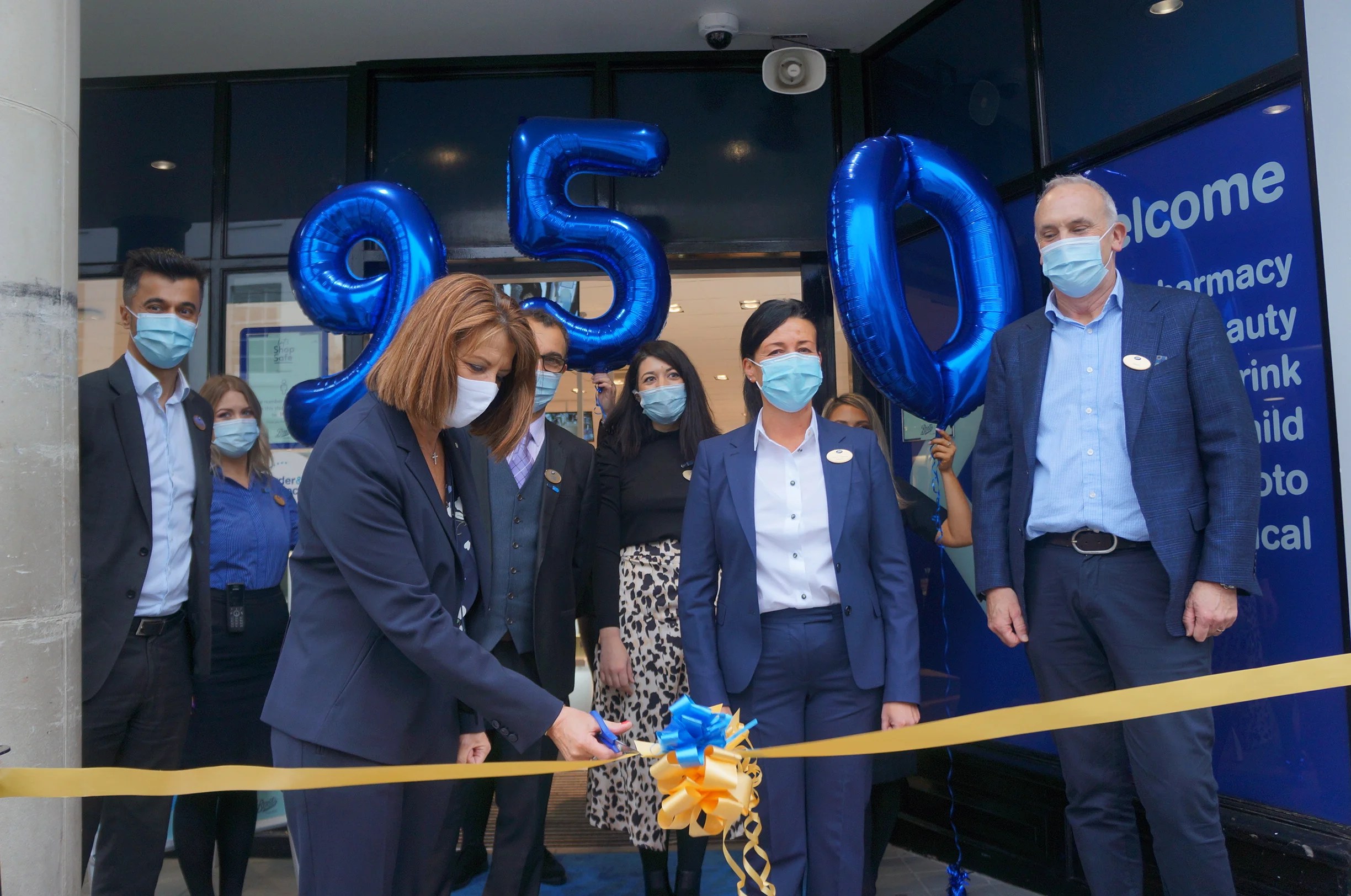 Boots Take On New Staff For Enlarged Beauty Hall LaptrinhX / News