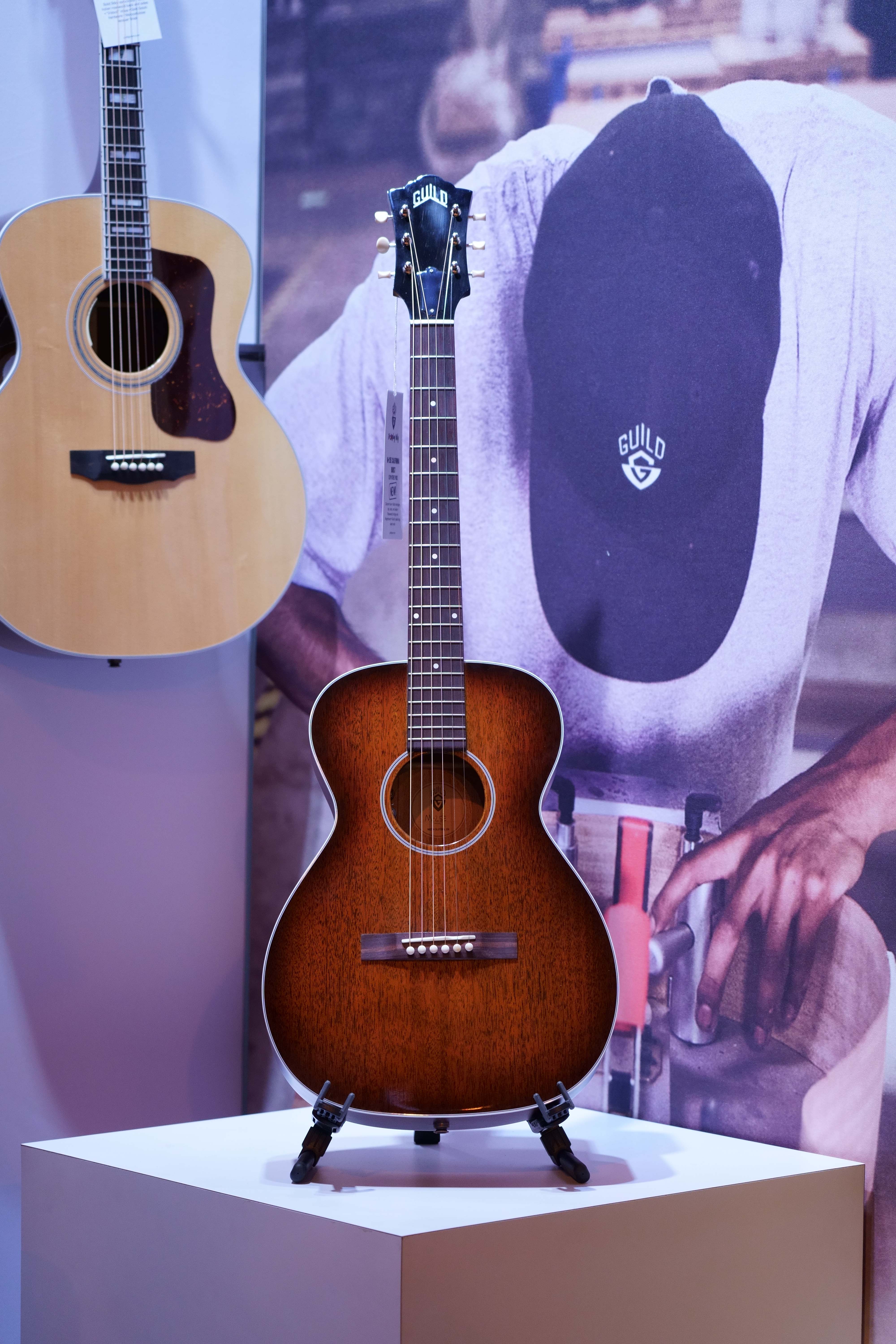 DSC01520 Guild Guitars