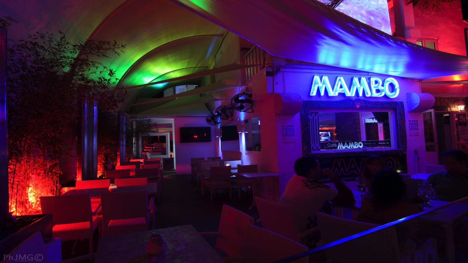 Café mambo Guillermo Blanco Interior Designer
