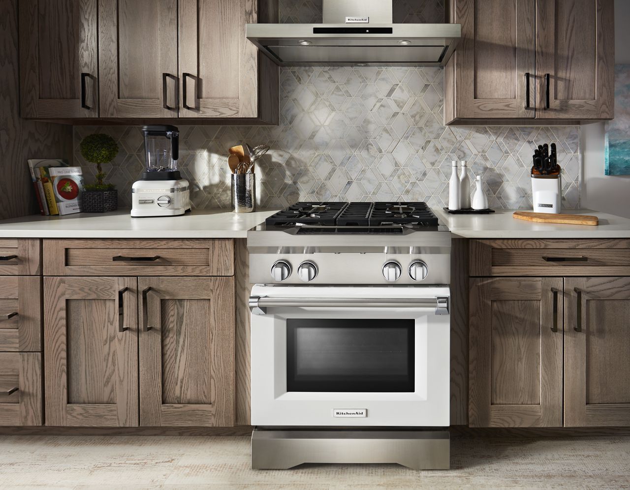 What’s The Difference Between A Range, Oven, Cooktop And Stove