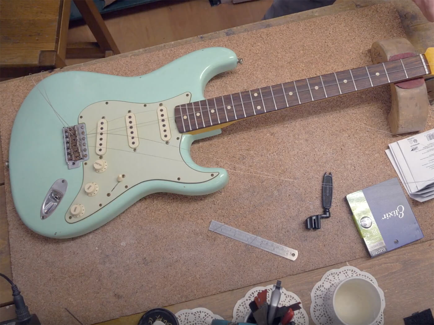 Guitar DIY How to perform a basic Stratocaster setup