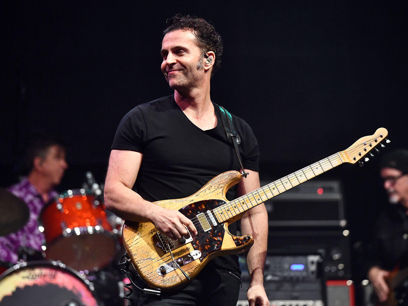 Dweezil Zappa to sell pedals, guitars and more on Reverb