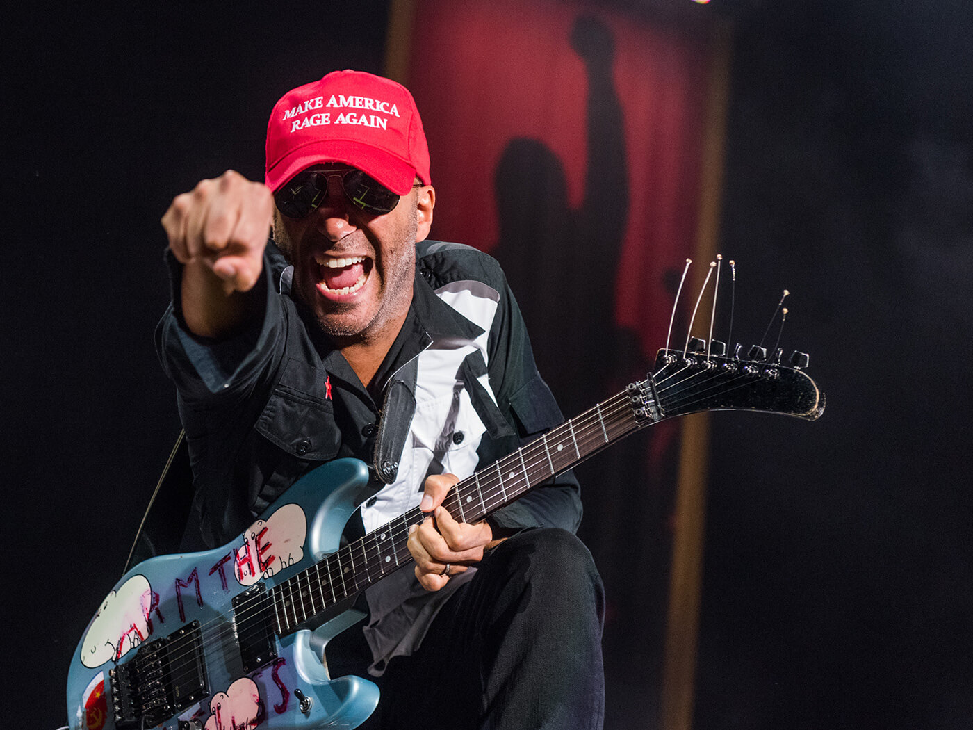 Tom Morello reveals why he never cuts his string ends