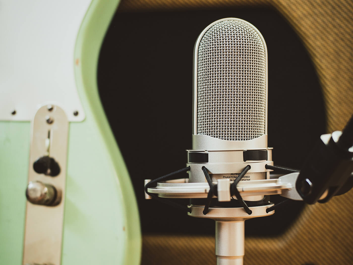 Guitar Recording FAQ How do I mic my guitar amplifier?