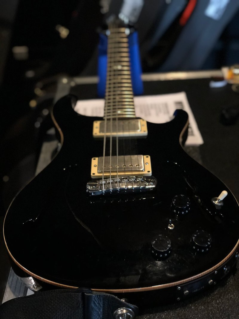 “I look at guitar as a way to heal yourself” Myles Kennedy on finding