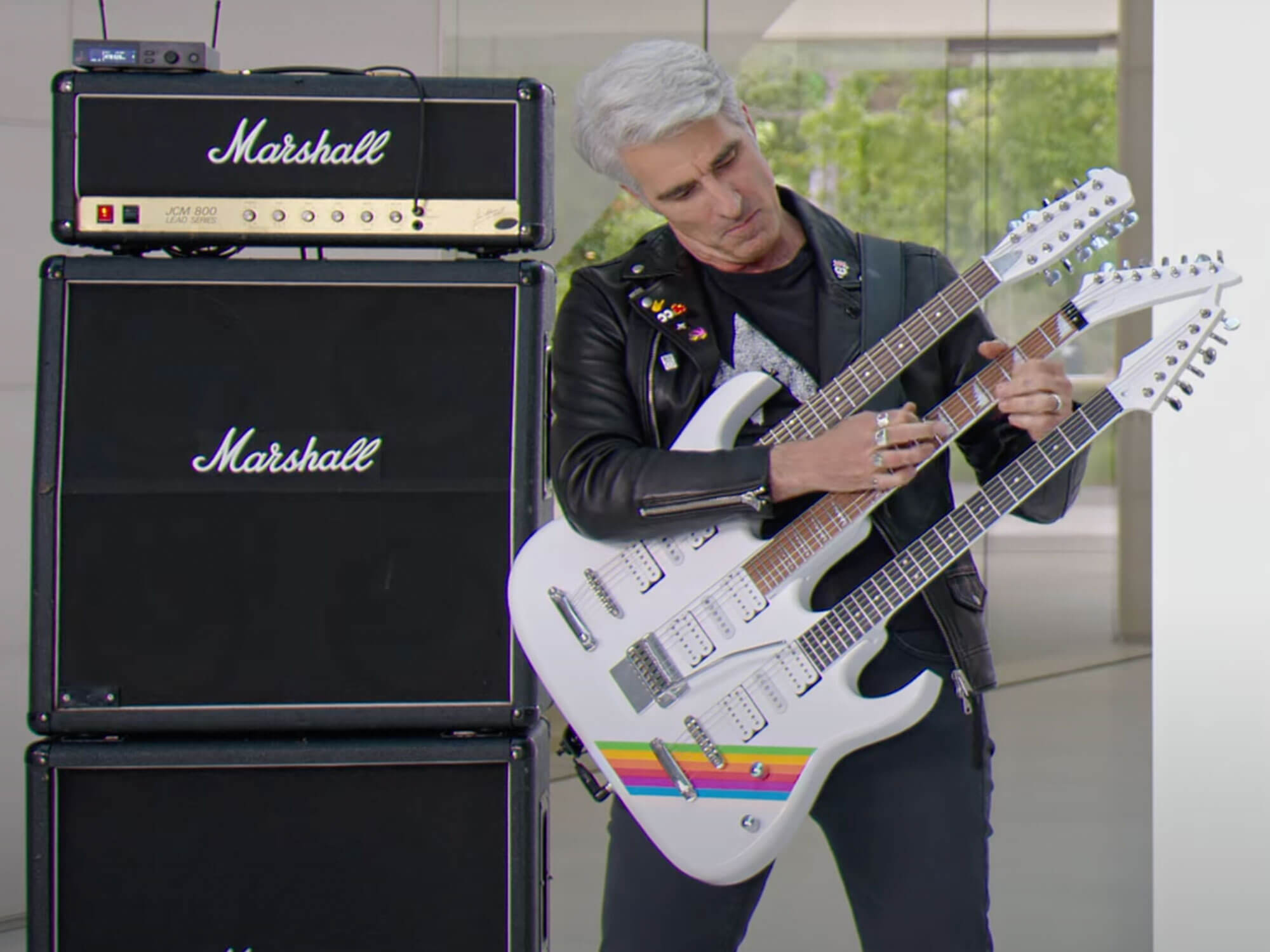 Senior Apple exec Craig Federighi shreds like Eddie Van Halen