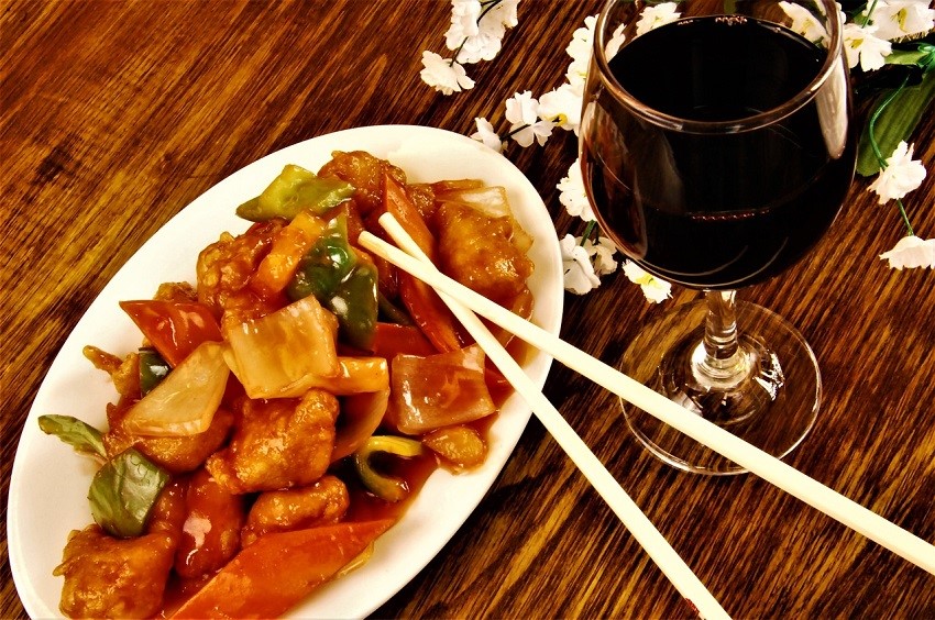 Pro Tips for Pairing Chinese Food with Alcohol Guitar Chic