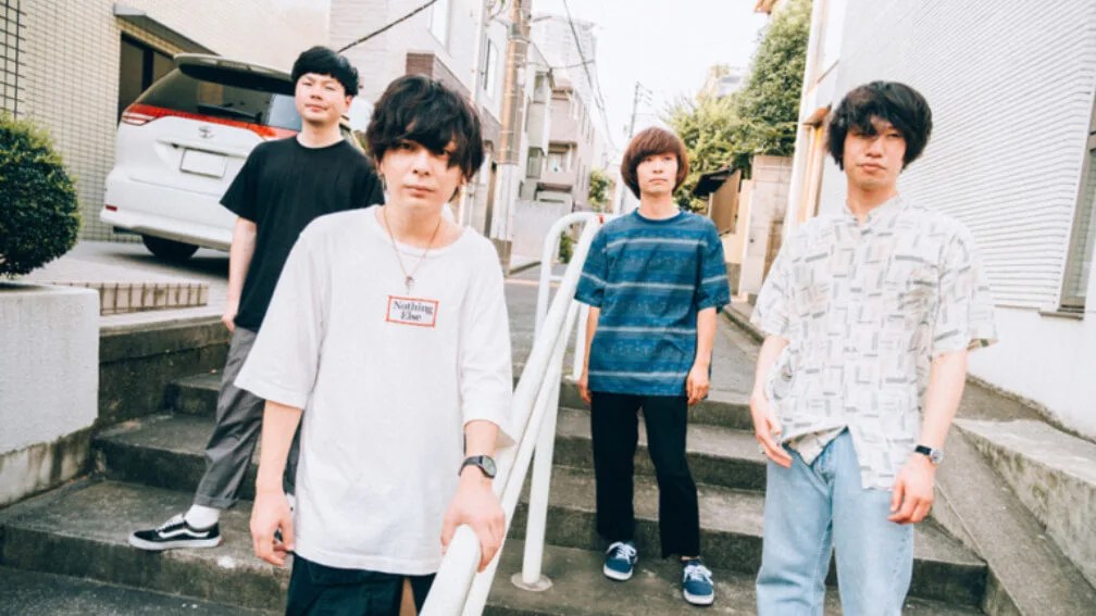 Au三太郎の正月ソング「みんな自由だ」を歌うのはHalf Time Old？歌詞や原曲も紹介！ | てーくあうと Au 三太郎のCm「みんな自由だ」を歌っているバンドは誰？ Half Time Old（ハーフタイム オールド）がカッコイイ！｜ギタリストの使用機材を考える