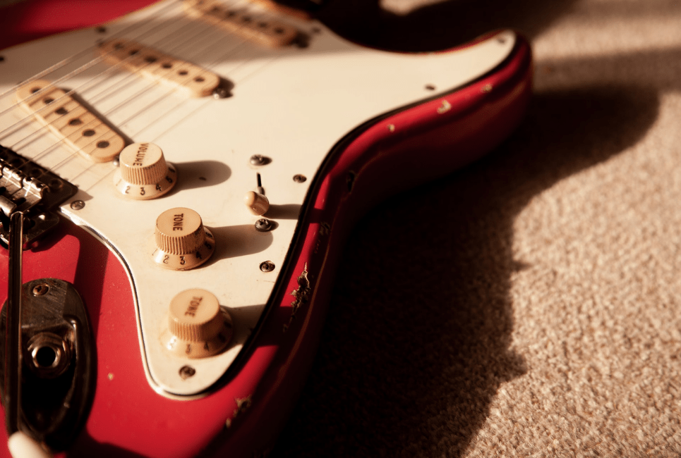 Fender Stratocaster vs Telecaster Which is Best for You? Guitar Space