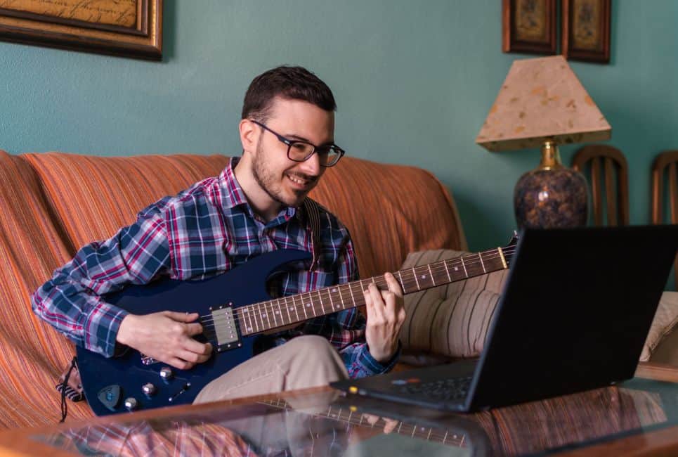 Fender Play vs Rocksmith Can Technology Ever Replace Real Teachers?